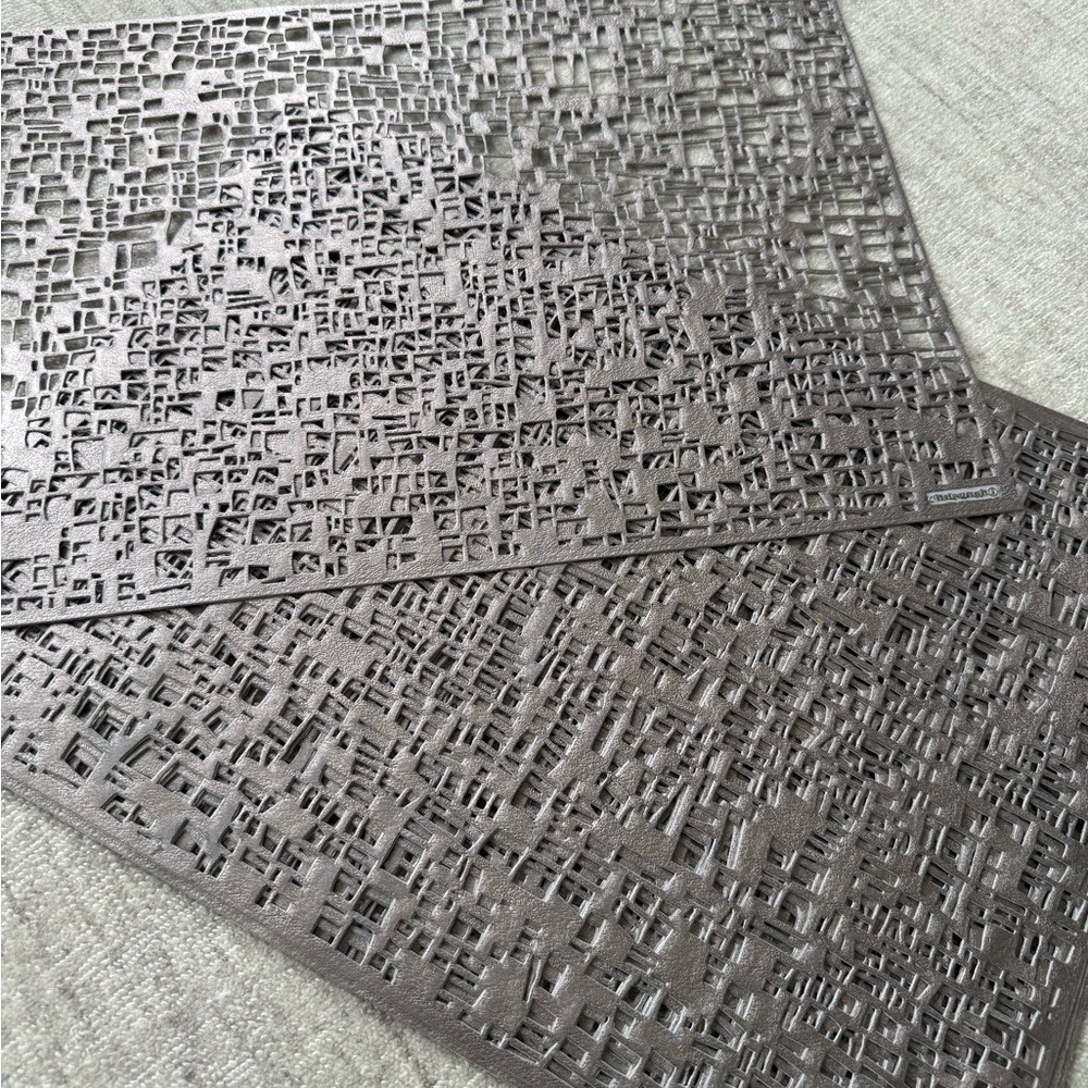 Set of 6 Chilewich Silver Textured Woven Placemats Set